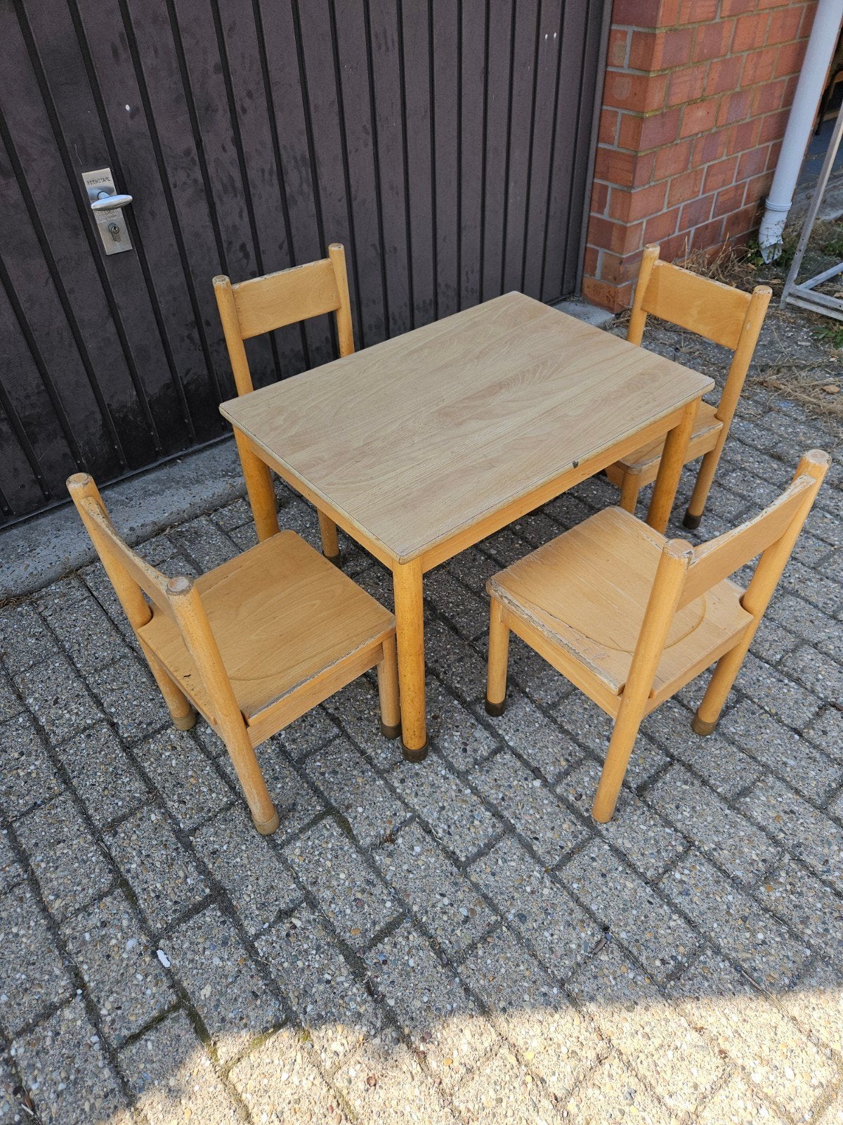 kinder stoeltjes en tafel, Ophalen, Gebruikt