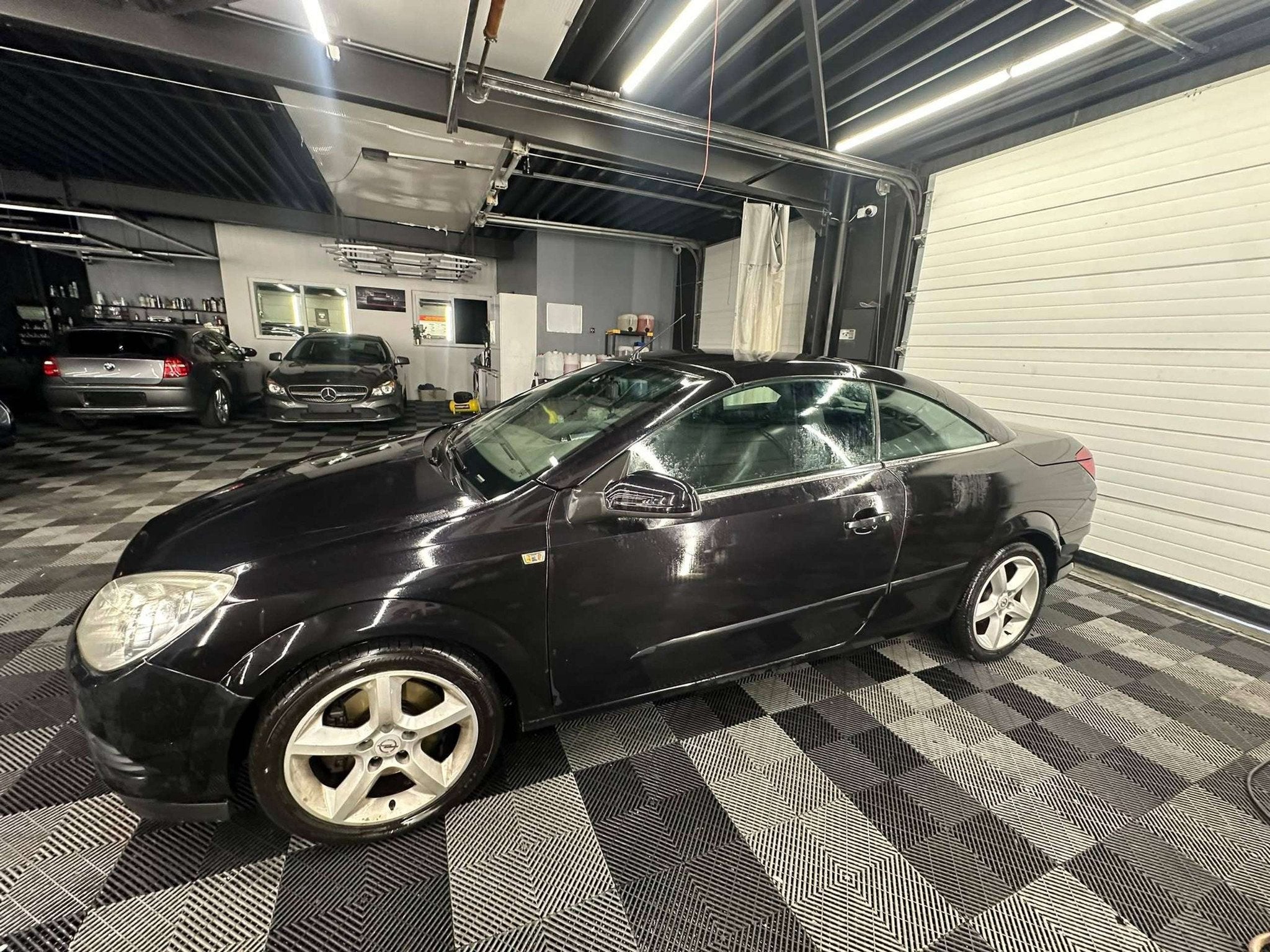 Opel Astra TwinTop 1.9 CDTi bj. 2007 156000km, Autos, Achat, 110 kW, Entreprise, Cabriolet