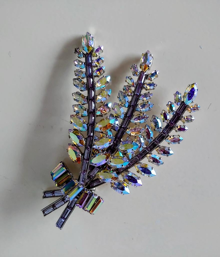 Grande broche vintage forme de feuille d'éventail 9 x 5 cm, Enlèvement ou Envoi, 7 à 10 cm, Autres couleurs, Comme neuf