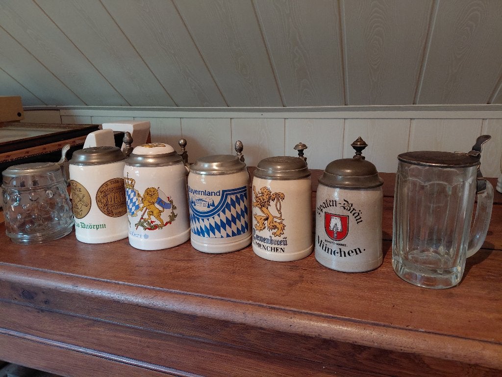 anciennes chopes à bière avec couvercles, Collections, Marques de bière, Comme neuf, Chope(s), Autres marques, Enlèvement