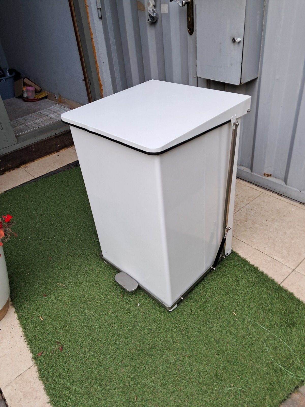 poubelles, À pédale, Comme neuf, 40 litres ou plus, Enlèvement