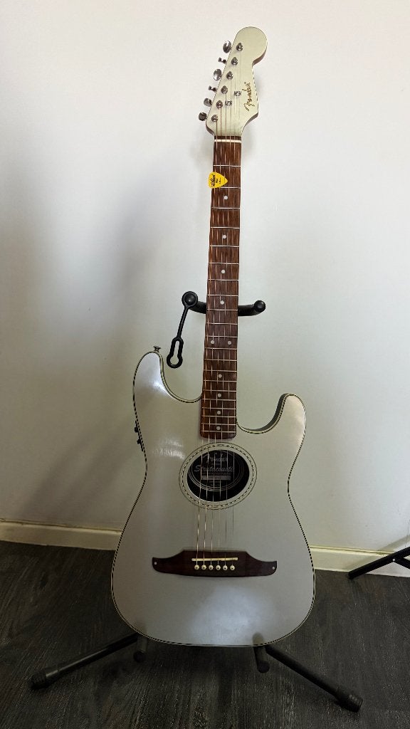 Fender Stratacoustic Plus, RW , Guitare Electro-acoustique., Muziek en Instrumenten, Ophalen, Zo goed als nieuw, Western- of Steelstringgitaar