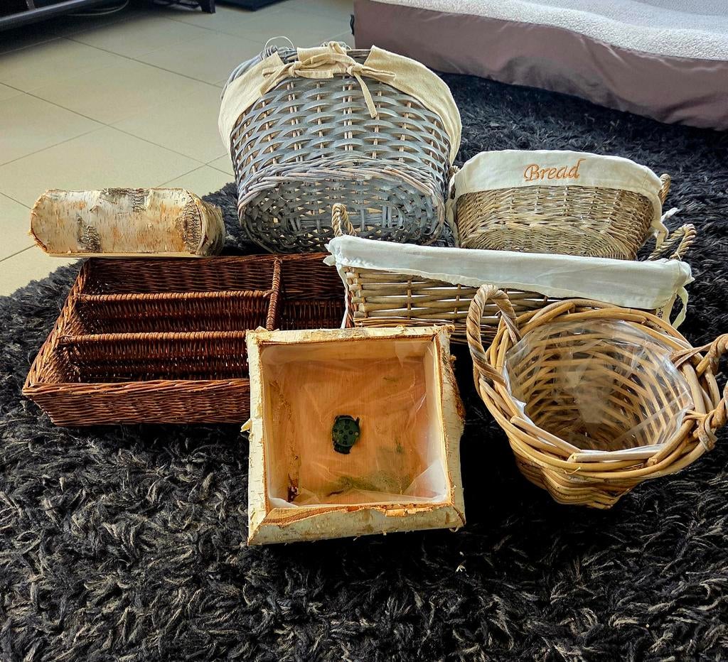 Rieten Brood -en bloemenmandjes (8 stuks), Ophalen