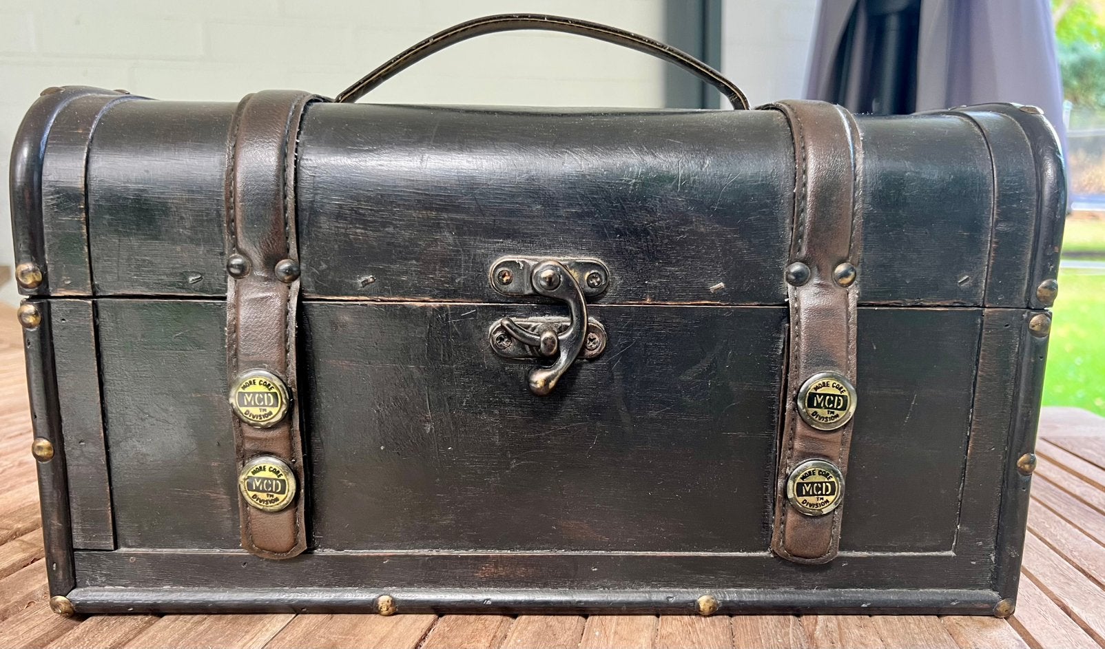 Coffre au trésor/rangement en bois Vintage MCD — Déco rétro, Maison & Meubles, Métal, Comme neuf, Enlèvement, Moins de 50 cm