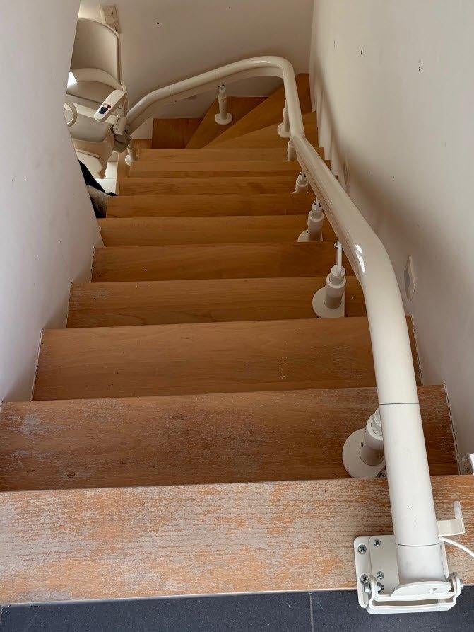 Monte-escalier OTOLIFT MAS, Divers, Enlèvement, Utilisé, Escalier tournant