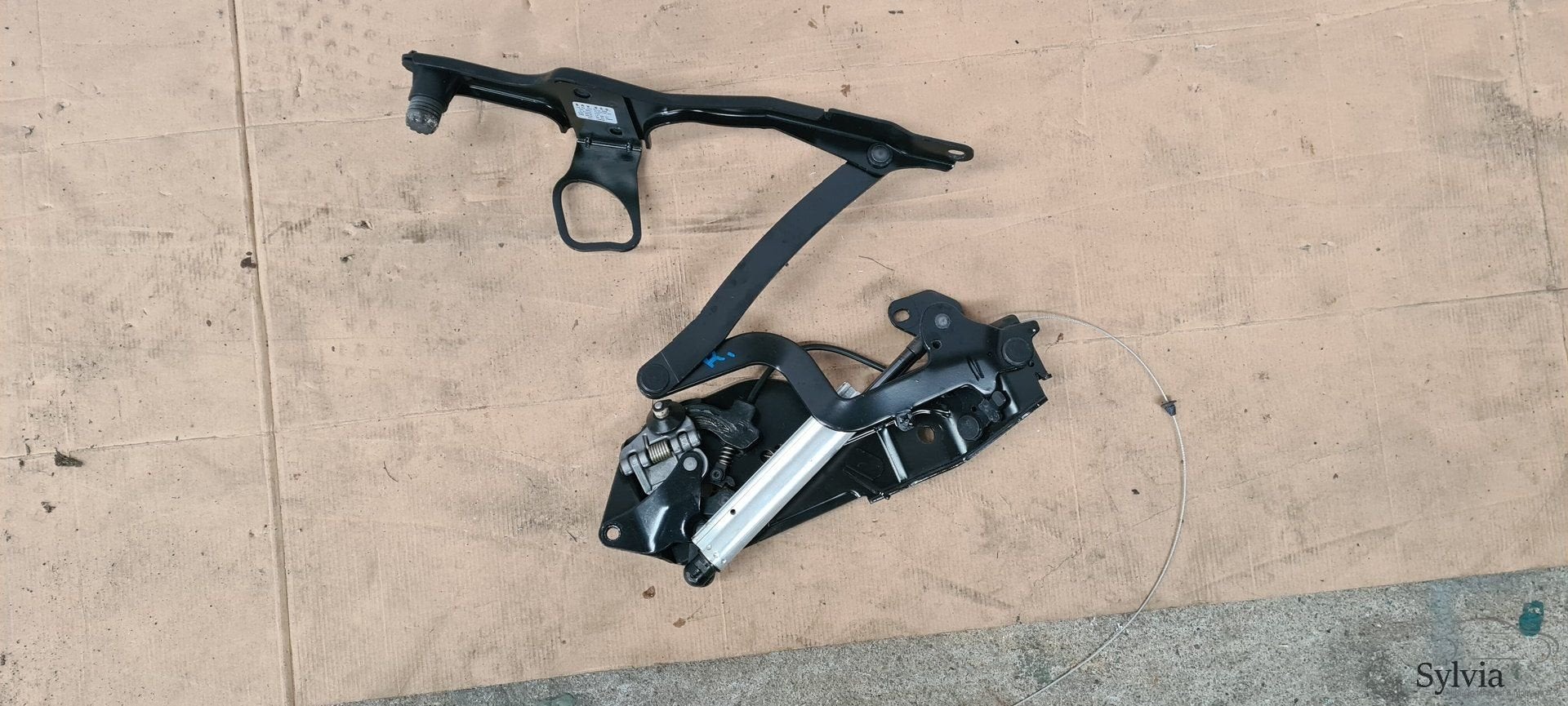 Cabriodak kap scharnier rechts BMW 1 serie E88 7174774 51127, -, Utilisé, -, -