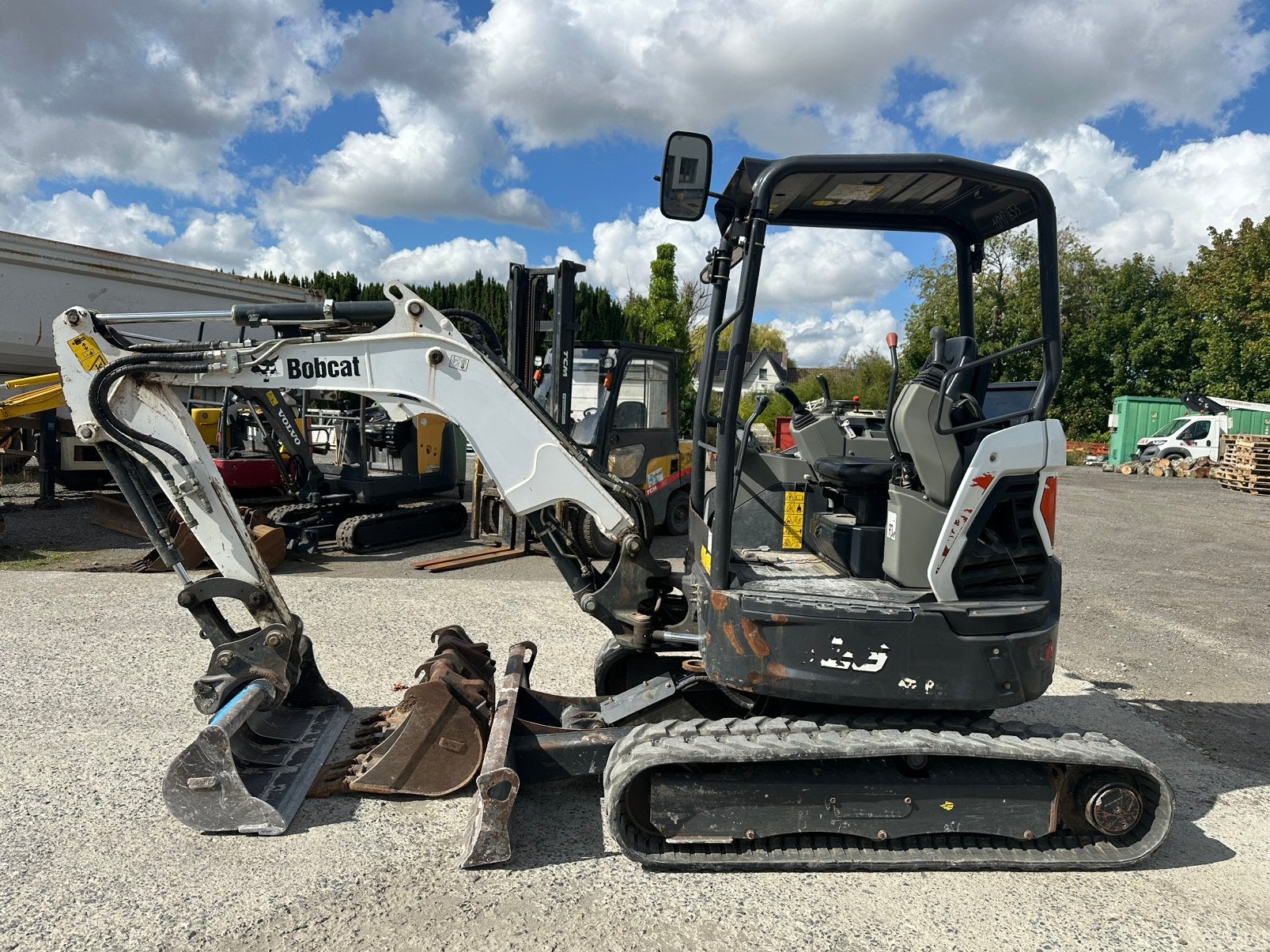 Bobcat E26 2023, Enlèvement