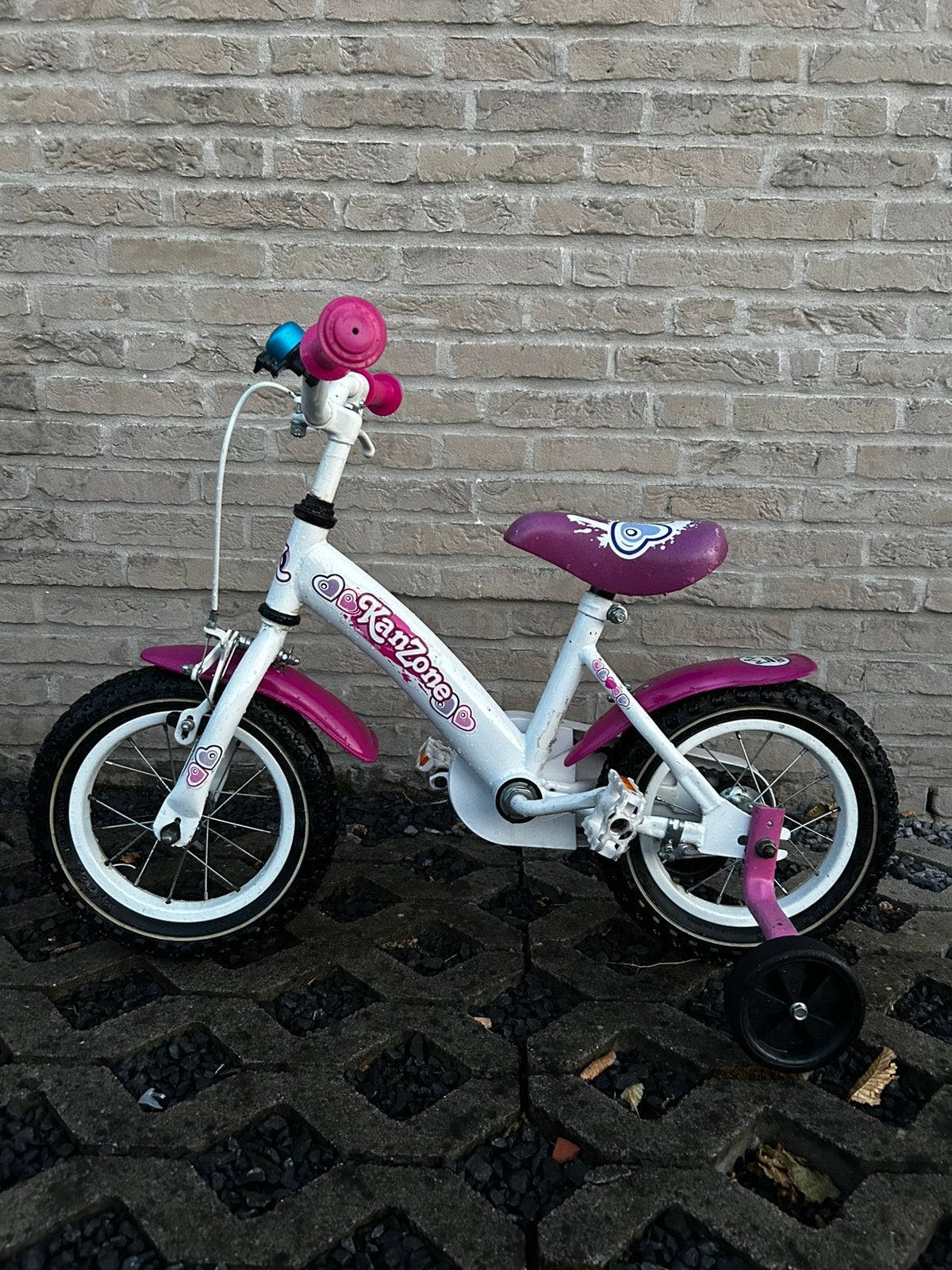 Kanzone meisjesfiets 12 inch met zijwieltjes, Fietsen en Brommers, Ophalen, Zo goed als nieuw, Minder dan 16 inch, Zijwieltjes