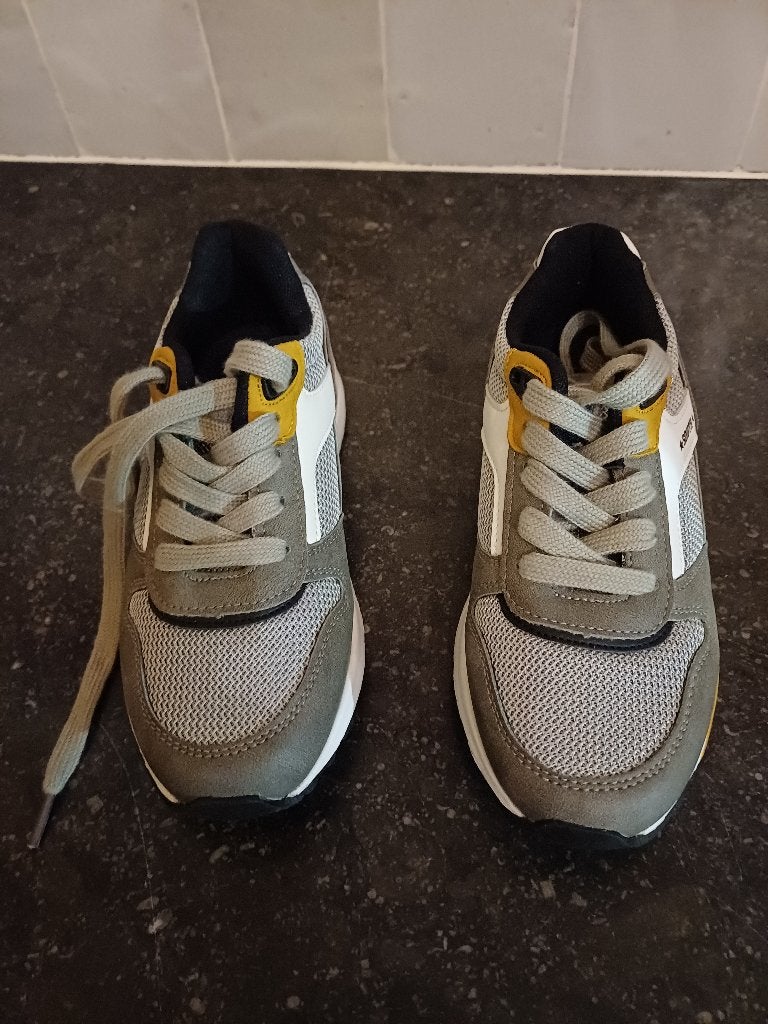 schoenen jongen maat 32, Kinderen en Baby's, Kinderkleding | Schoenen en Sokken, Schoenen, Nieuw, Ophalen of Verzenden, Jongen