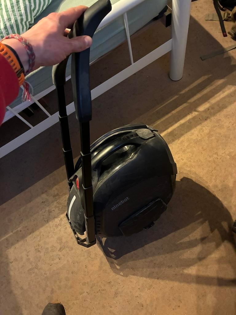 Gyroroue Ninebot Z10, Enlèvement