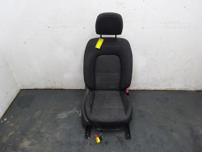 Siège droit d'un Mercedes Citan, Autos : Pièces & Accessoires, 3 mois de garantie, Utilisé, -, -