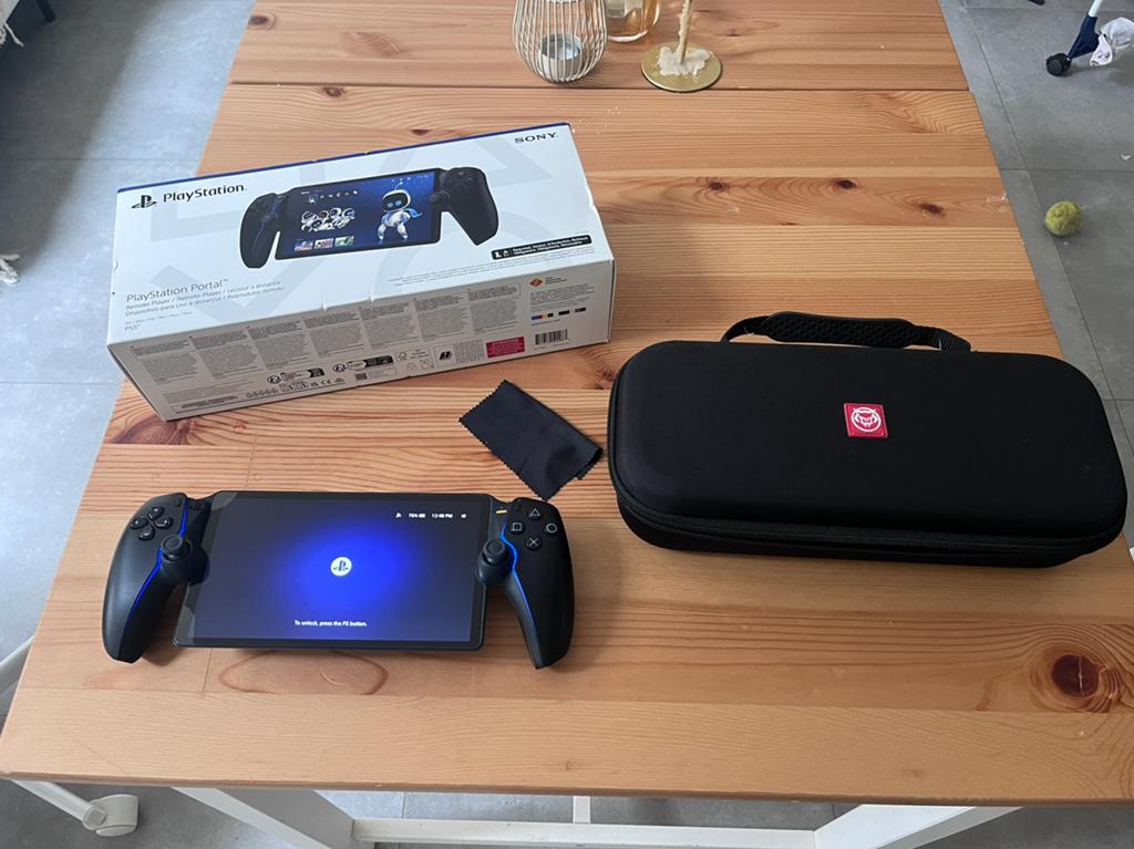 PS5 portal in topstaat, Games en Spelcomputers, Spelcomputers | Overige, Ophalen, Zo goed als nieuw