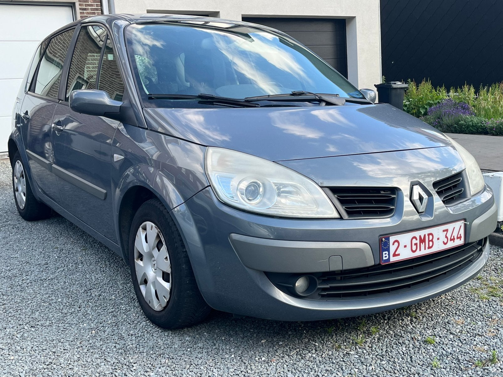 Renault scenic 1,5diesel 6 vitesse, Auto's, Stof, Zwart, Particulier, Euro 4