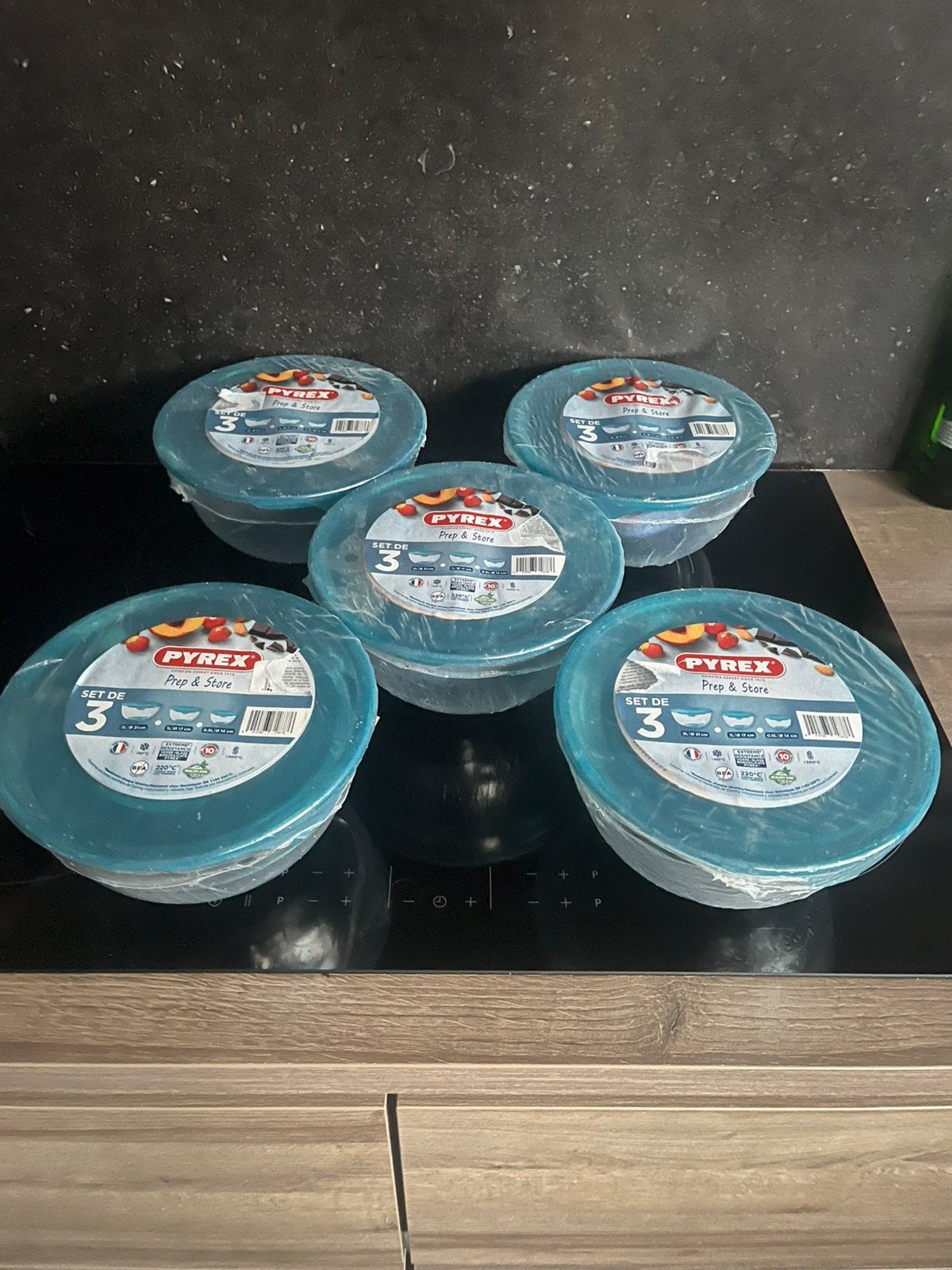 Nieuw PYREX kommen met deksel 3-delig, Huis en Inrichting, Keuken | Potten en Pannen, Ophalen, PFAS-vrij, Overige typen, Nieuw