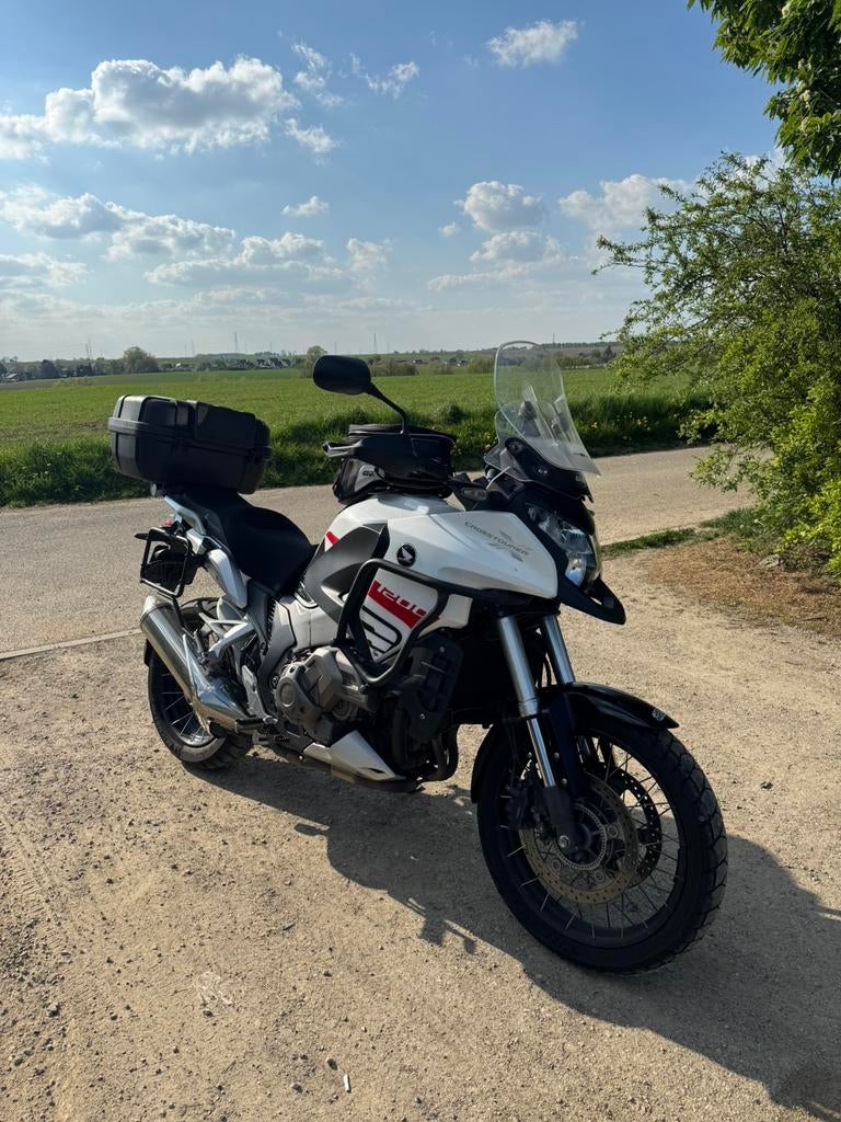 Honda VFR 1200 XD DCT 2012 et 41000kms, Particulier, Poignées chauffantes