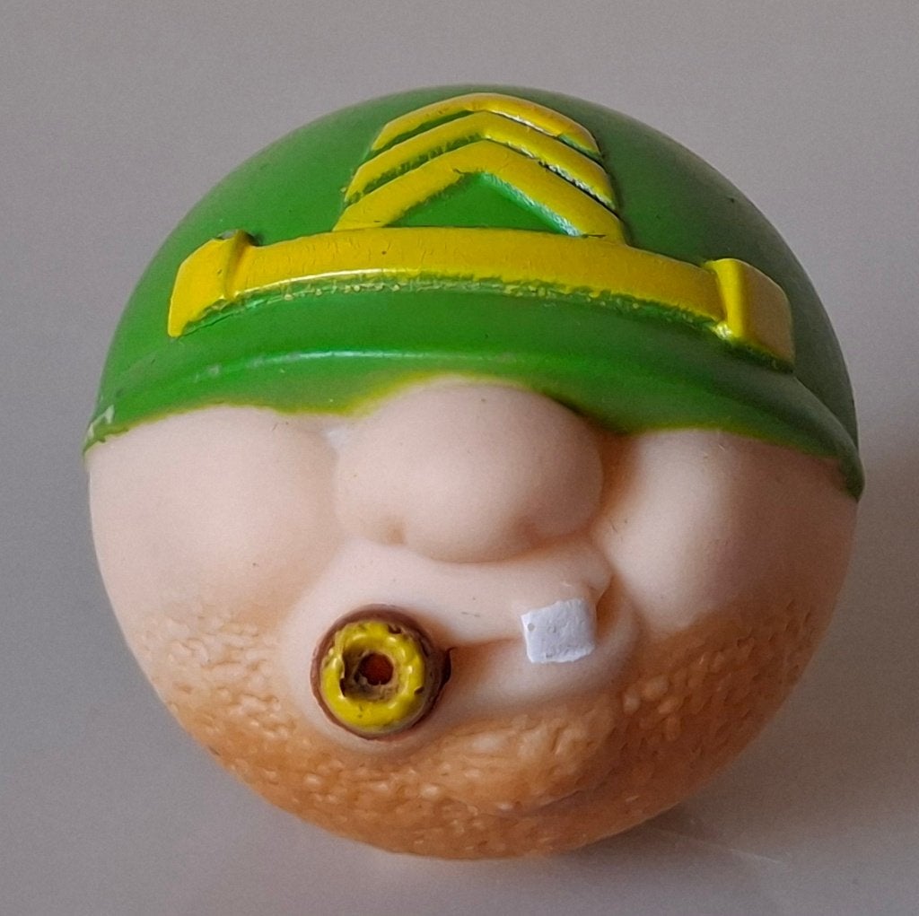 Vintage rubber Spit Balls Sergeant Spitz (1988), Enlèvement ou Envoi, Comme neuf