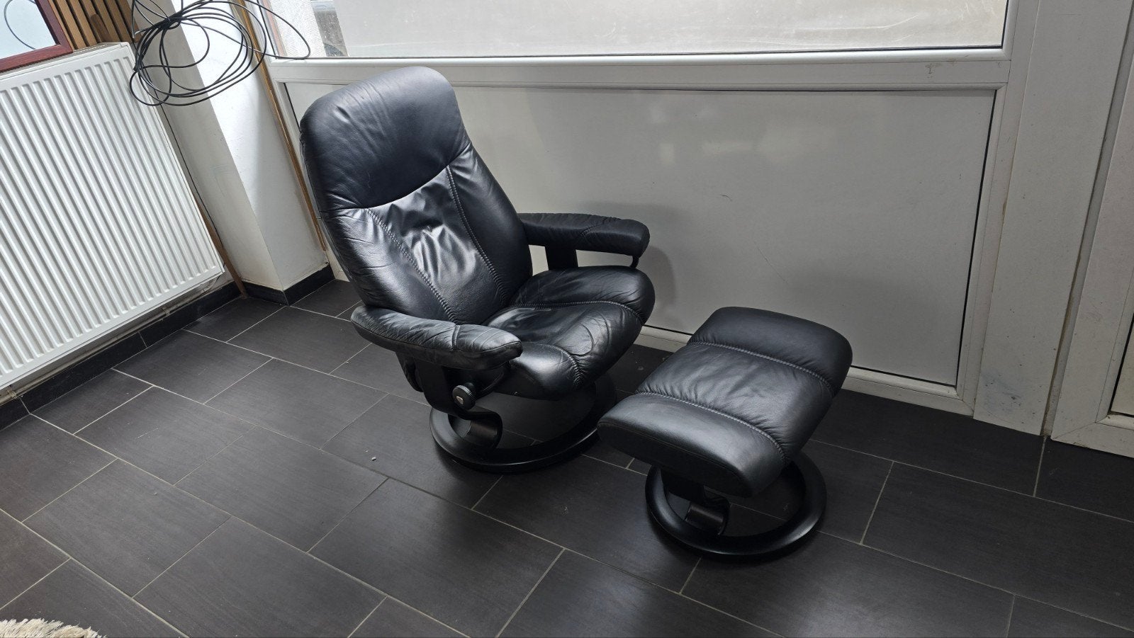 Fauteuil relax manuel avec repos pieds en cuir en parfait ét, Maison & Meubles, Fauteuils, Enlèvement ou Envoi, Comme neuf, Cuir