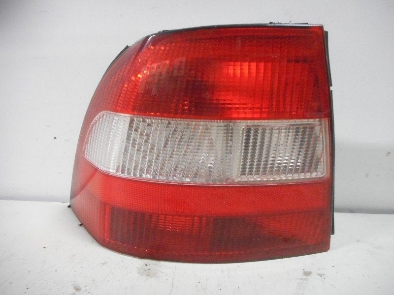 ACHTERLICHT LINKS Opel Vectra B (36) (37370748), Auto-onderdelen, Gebruikt, Opel, Opel Automobile GmbH, Kontakt-opel@opel.com