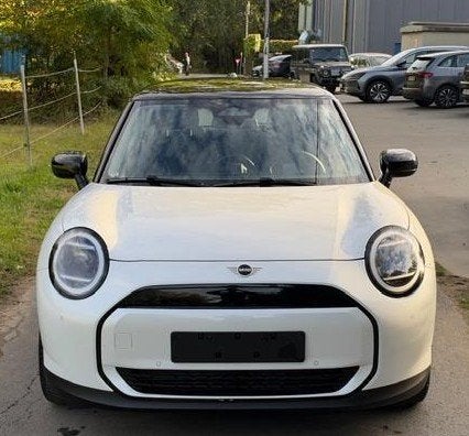MINI Cooper E entièrement électrique. Seulement 4300 km !, Autos, 135 kW, Entreprise, 0 cylindres, Automatique