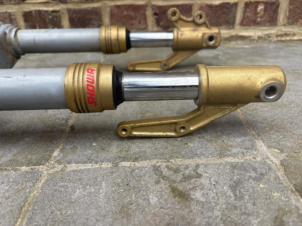 FOURCHE SHOWA SCOOTER SUZUKI KATANA, Fietsen en Brommers, Verzenden
