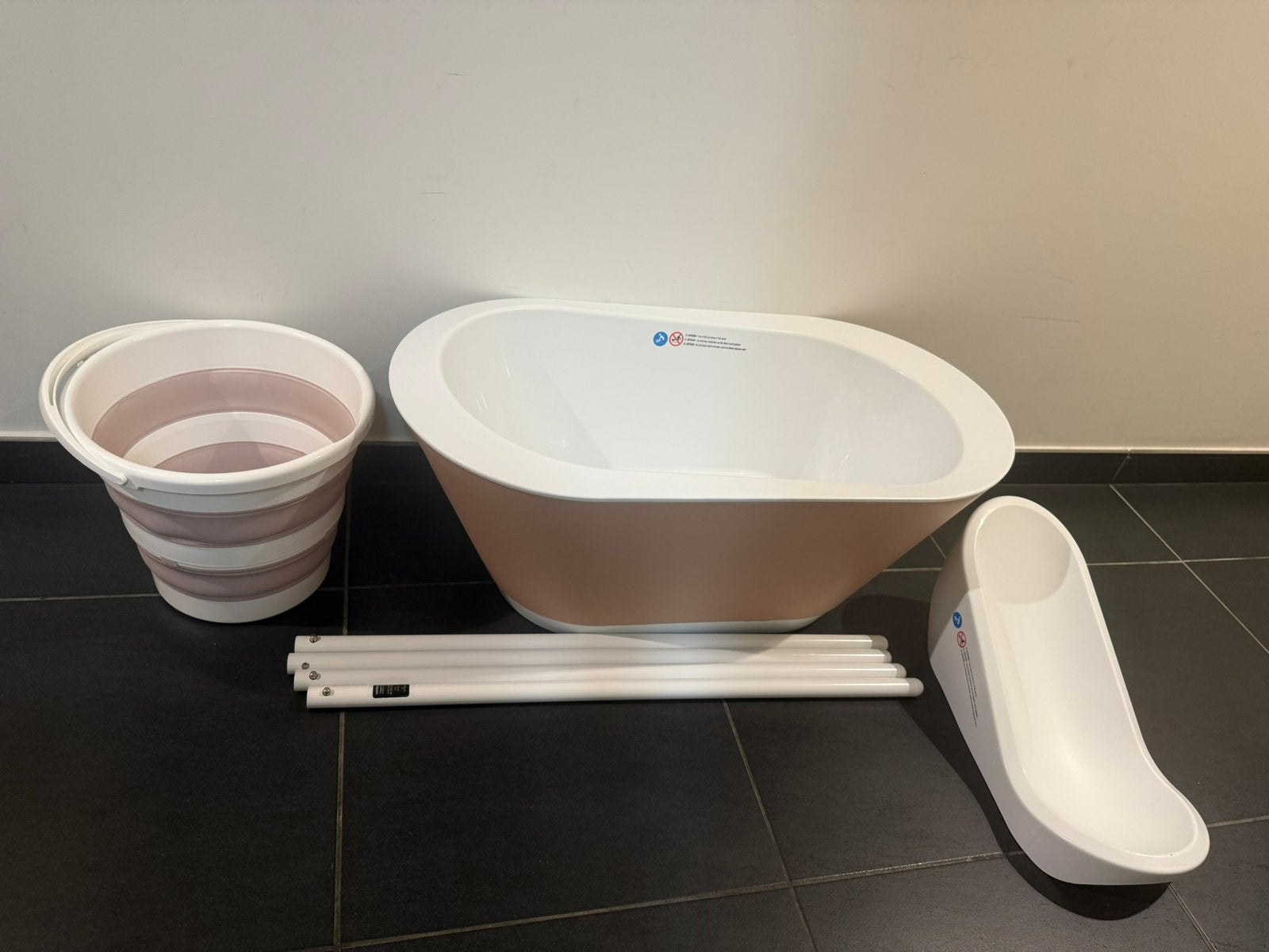 Nieuw! We too badset ( badzitje+opvouwbare bademmer), Kinderen en Baby's, Ophalen, Nieuw