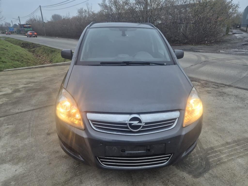 Opel Zafira 1.7 Diesel 7 Place, Auto's, Opel, Euro 5, 7 zetels, Bedrijf, 5 deurs