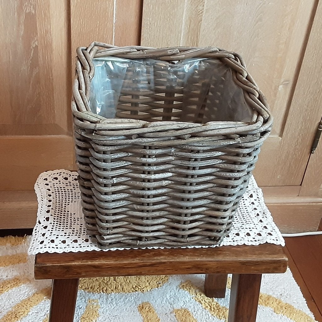 Mooie stevige rotan Plantenmand H34cm, Overige materialen, Minder dan 60 cm, Vierkant, Ophalen of Verzenden