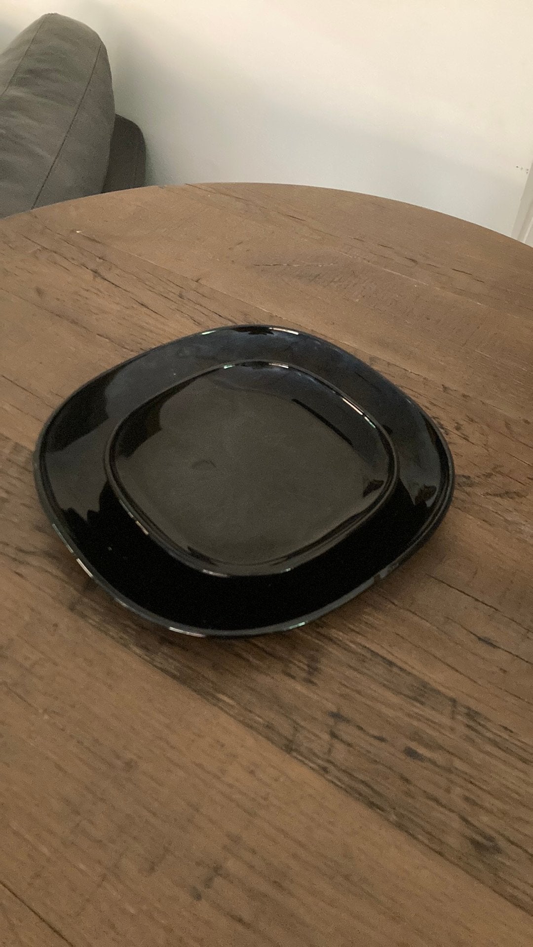 Set 16 borden zwart, Huis en Inrichting, Keuken | Servies, Ophalen, Gebruikt, Modern, Bord(en)