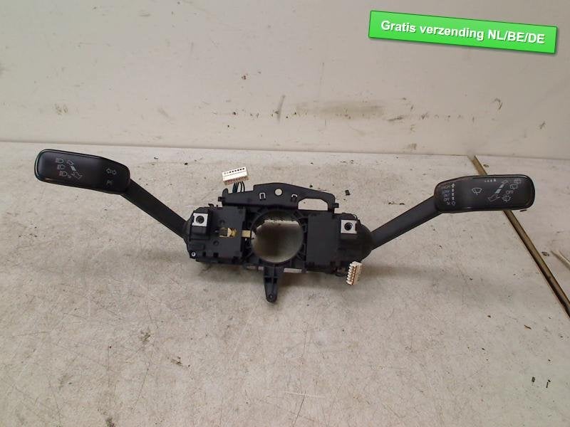 COMBISCHAKELAAR STUUR Golf VII (AUA) (5Q0953507AA), Auto-onderdelen, Gebruikt, Volkswagen, Volkswagen AG, Kundenbetreuung@volkswagen.de