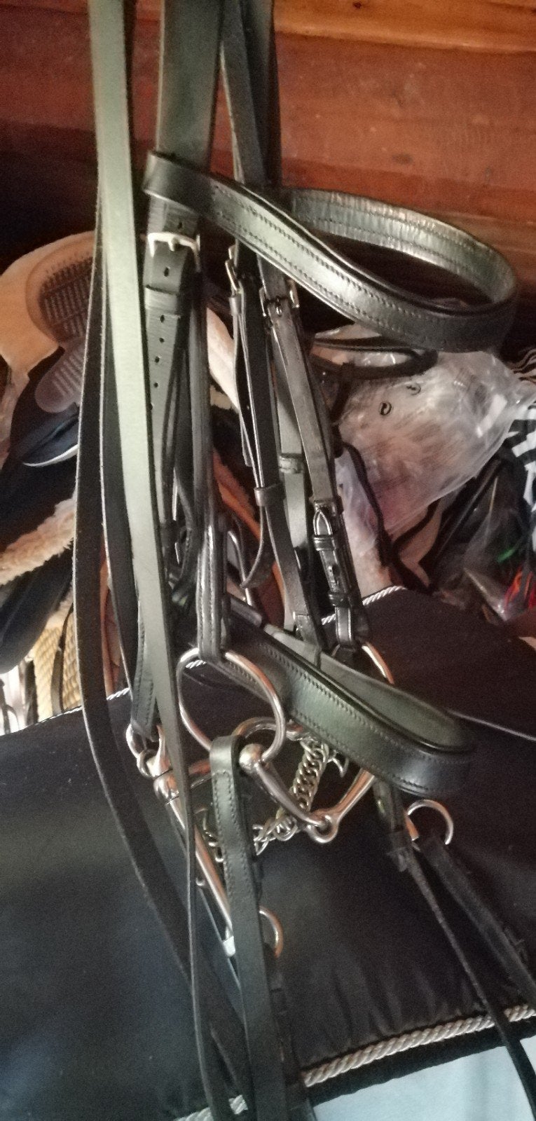 bride complète avec e nouveaux mors, Animaux & Accessoires, Bride, Dressage, Comme neuf, Mors inclus