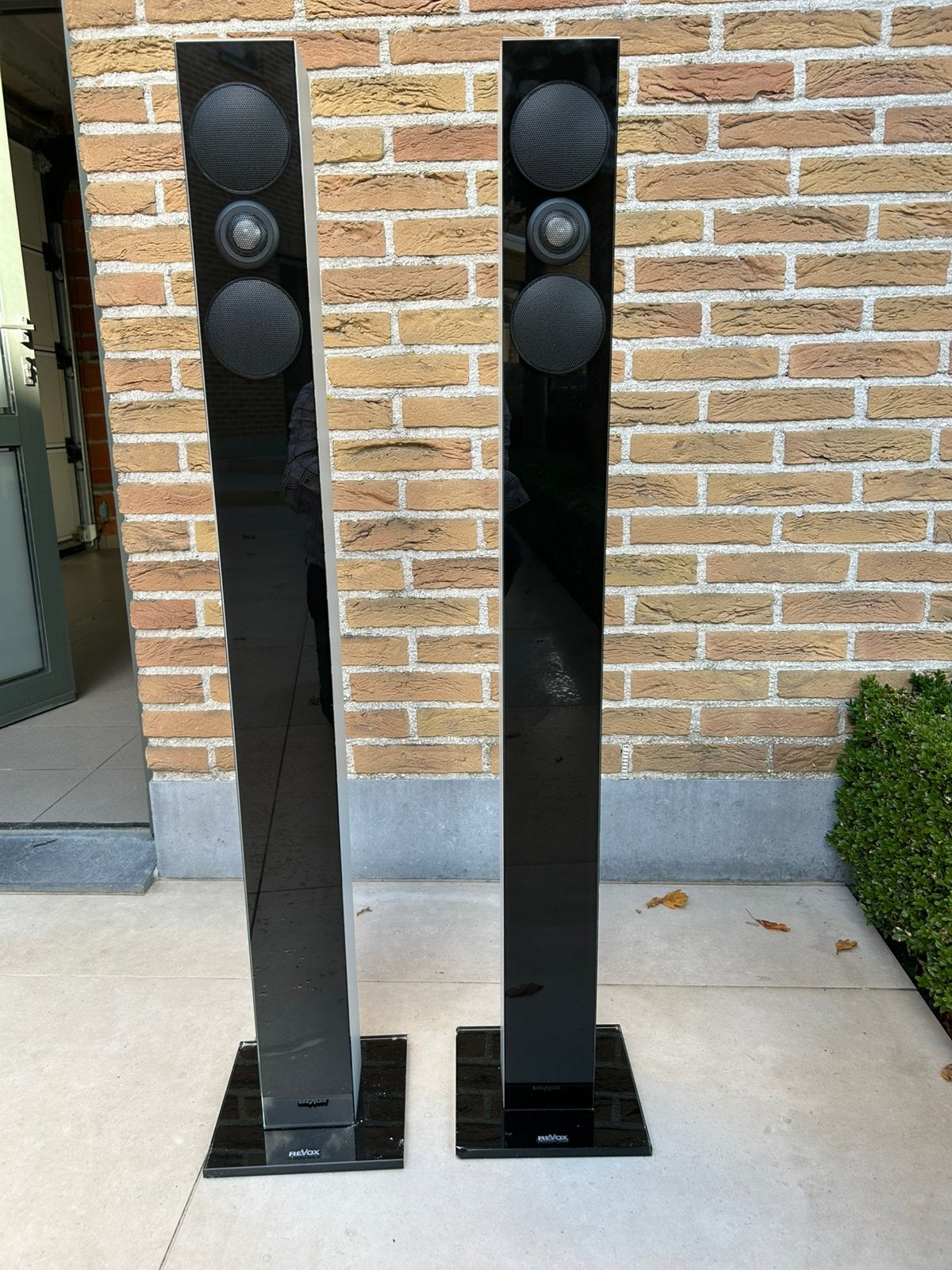 ReVox Re: sound G Column - 2 stijlvolle hifiluidsprekers, Audio, Tv en Foto, Ophalen, Gebruikt, 60 tot 120 watt