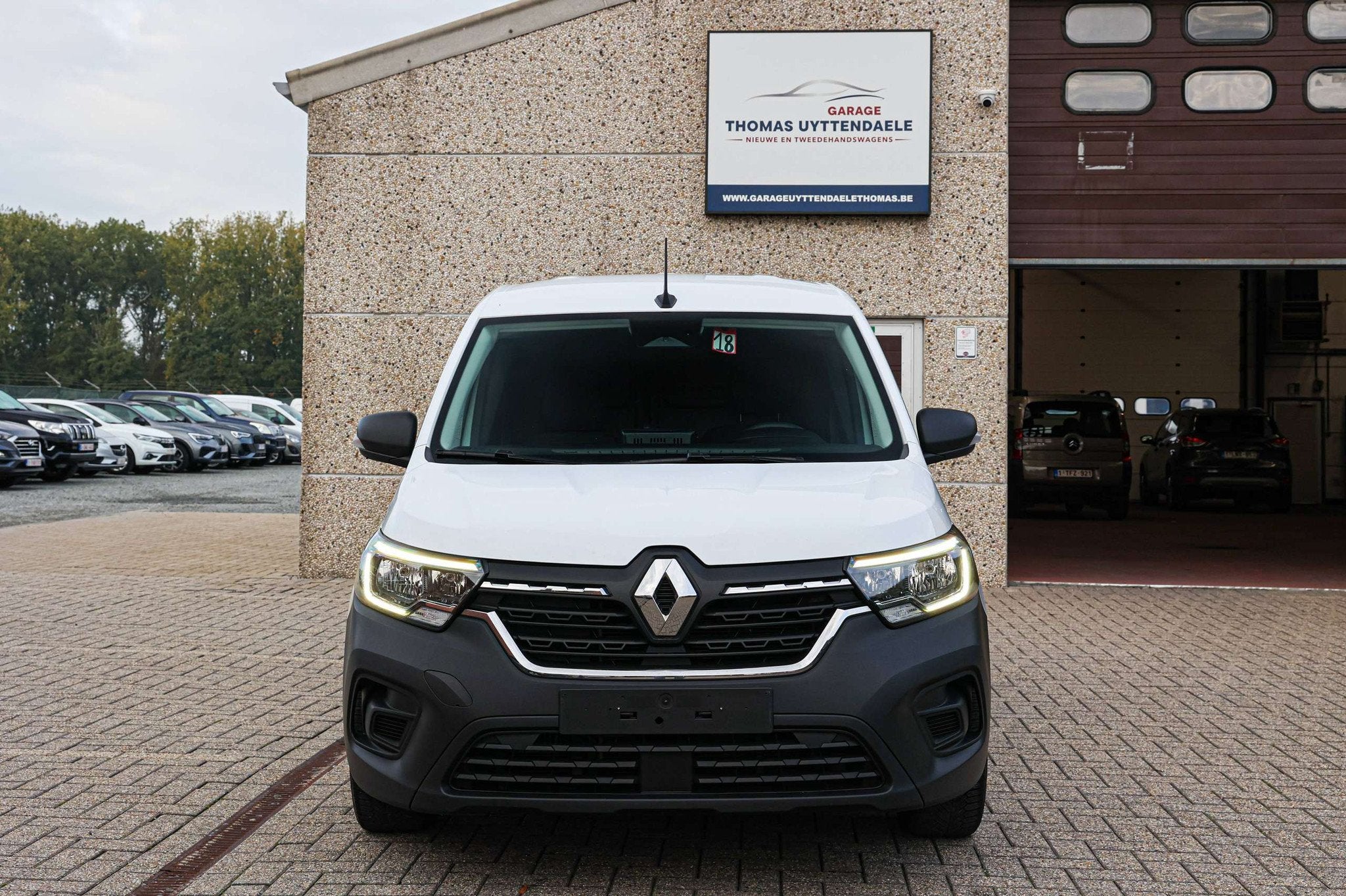 Renault Kangoo BENZINE*CRUISE-CONTROLE*APPLE-CARPLAY*PARKEER, Auto's, Voorwielaandrijving, 75 kW, Gebruikt, 4 cilinders
