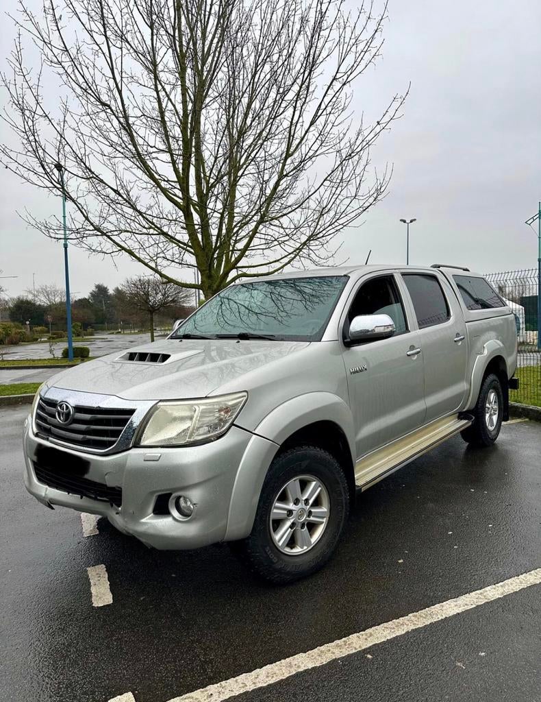 TOYOTA HILUX 3.0 D4D 4&4 LEGENDE, Achat, Boîte manuelle, 5 portes, Particulier