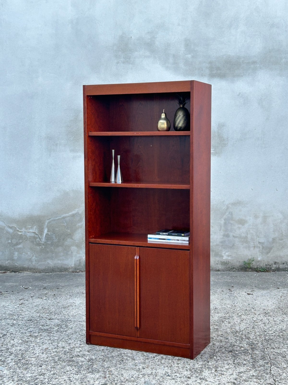 Vintage houten boekenkast – mid century, Ophalen, Gebruikt