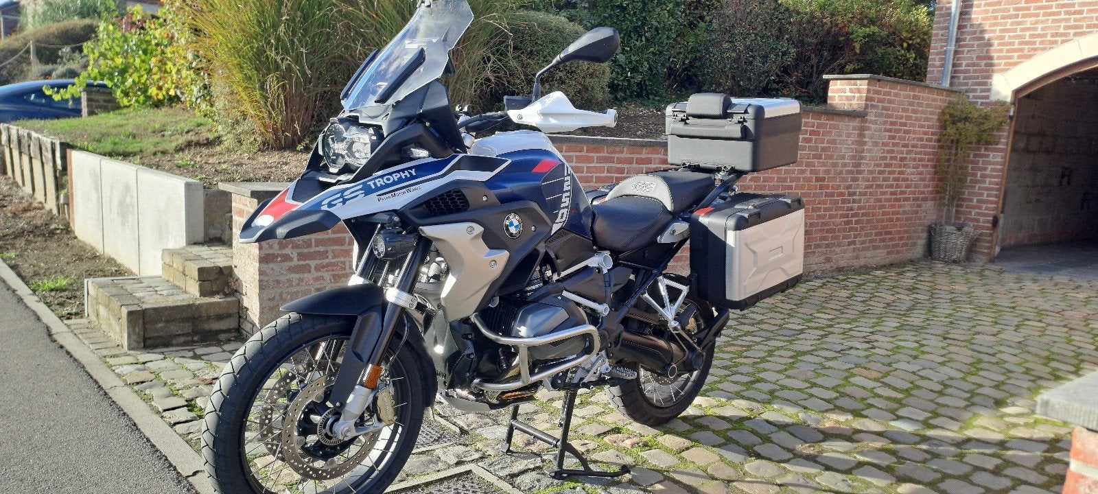 Trophée BMW R 1250 GS 2023, Motos, Plus de 35 kW, 1250 cm³, 2 cylindres, Particulier