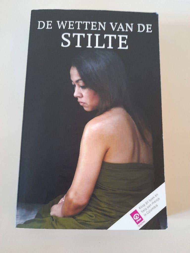 Lenny Schouten - De Wetten van de Stilte - Roman, Ophalen of Verzenden, Zo goed als nieuw