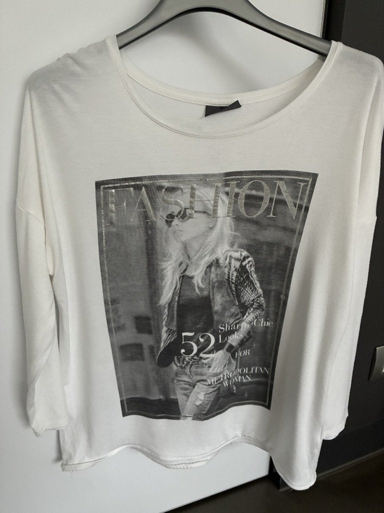 Grijze t-shirt van Vicolo, Kleding | Dames, Wit, Ophalen of Verzenden, Zo goed als nieuw, Lange mouw