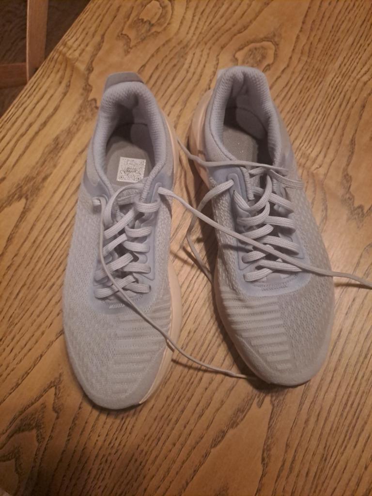 Sportschoenen maatje 40, Ophalen of Verzenden