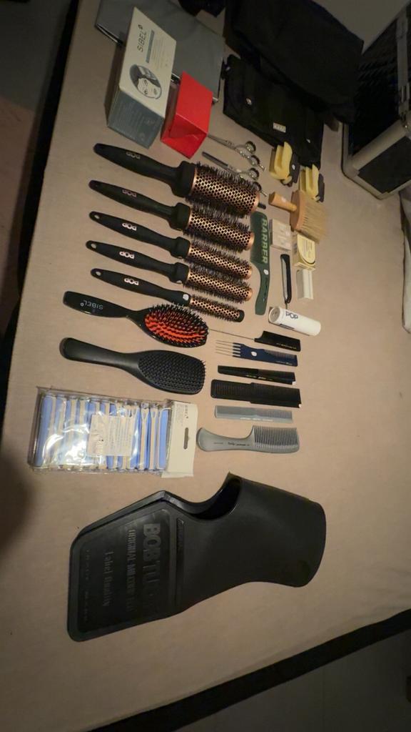 SIBEL Kappersset – SNEL WEG €250, Handtassen en Accessoires, Uiterlijk | Haarverzorging, Zo goed als nieuw, Ophalen