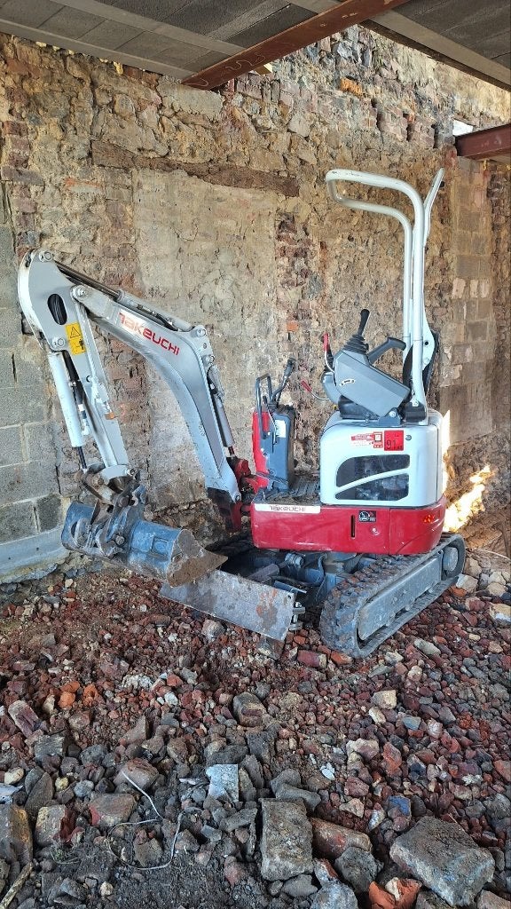 Mini pelle TAKEUCHI TB 210 R, Articles professionnels, Enlèvement