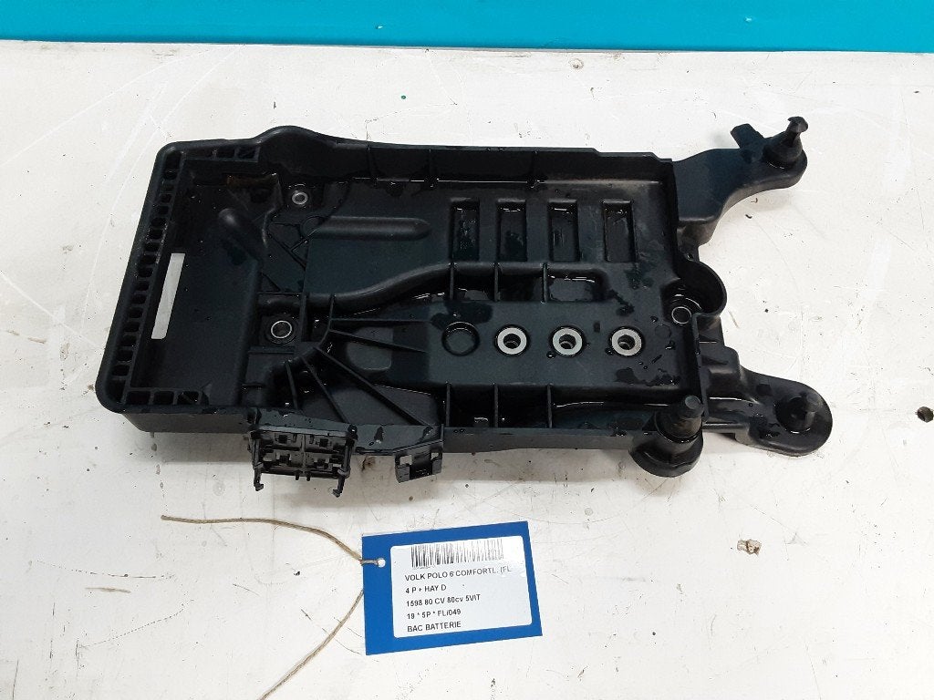 BAC A BATTERIE Volkswagen Polo VI (AW1) (01-2017/11-2021), Volkswagen, Volkswagen AG, Utilisé, Kundenbetreuung@volkswagen.de