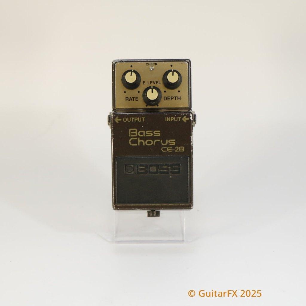 Boss CE-2B Bass Chorus modded studio quality (made in Japan,, Muziek en Instrumenten, Effecten, Gebruikt, Chorus, Ophalen of Verzenden