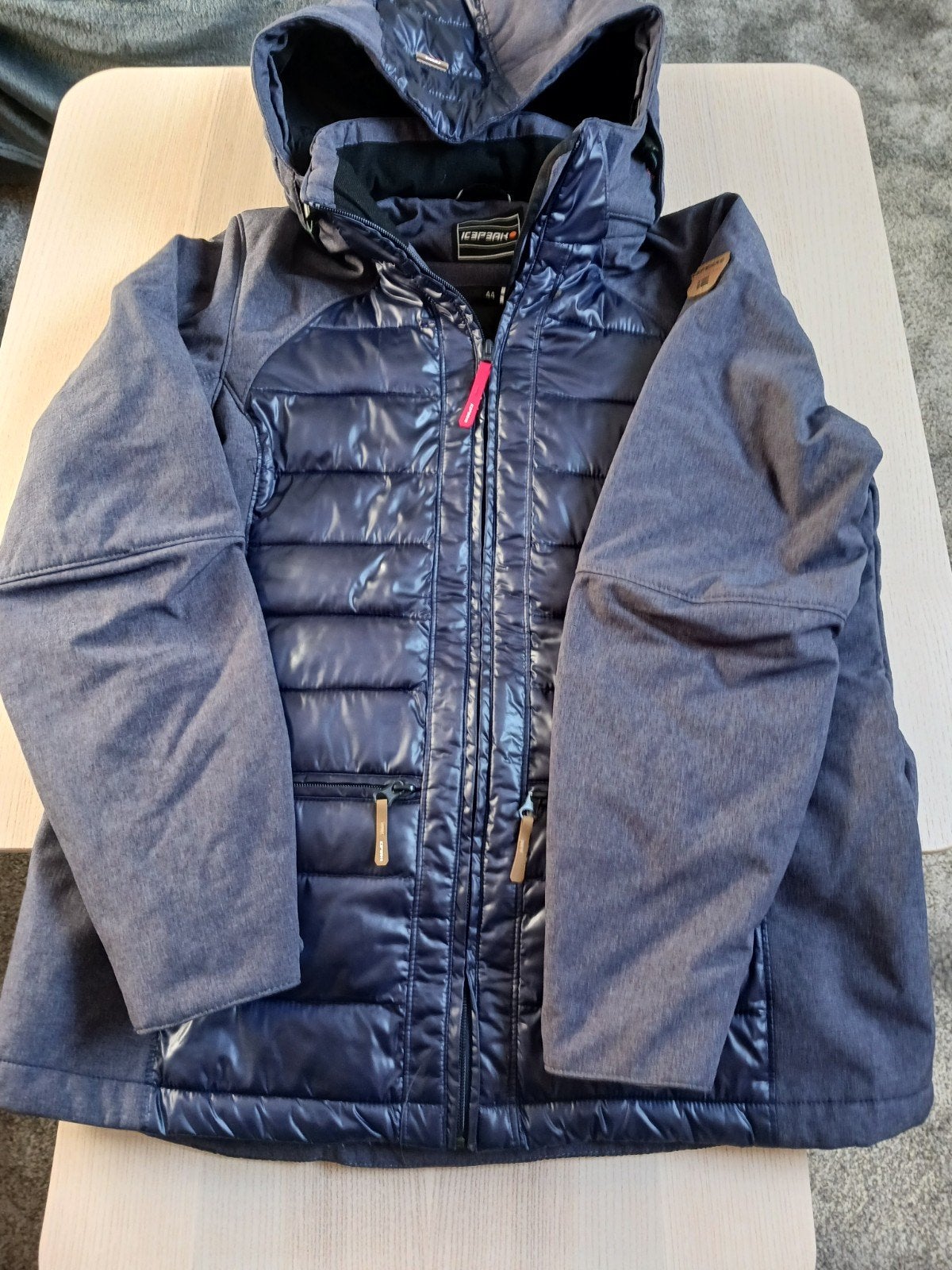 Blauwe jas merk ICEPEAK net als nieuw te koop.M 42-44, Kleding | Dames, Ophalen, Blauw, Maat 42/44 (L), Espeak