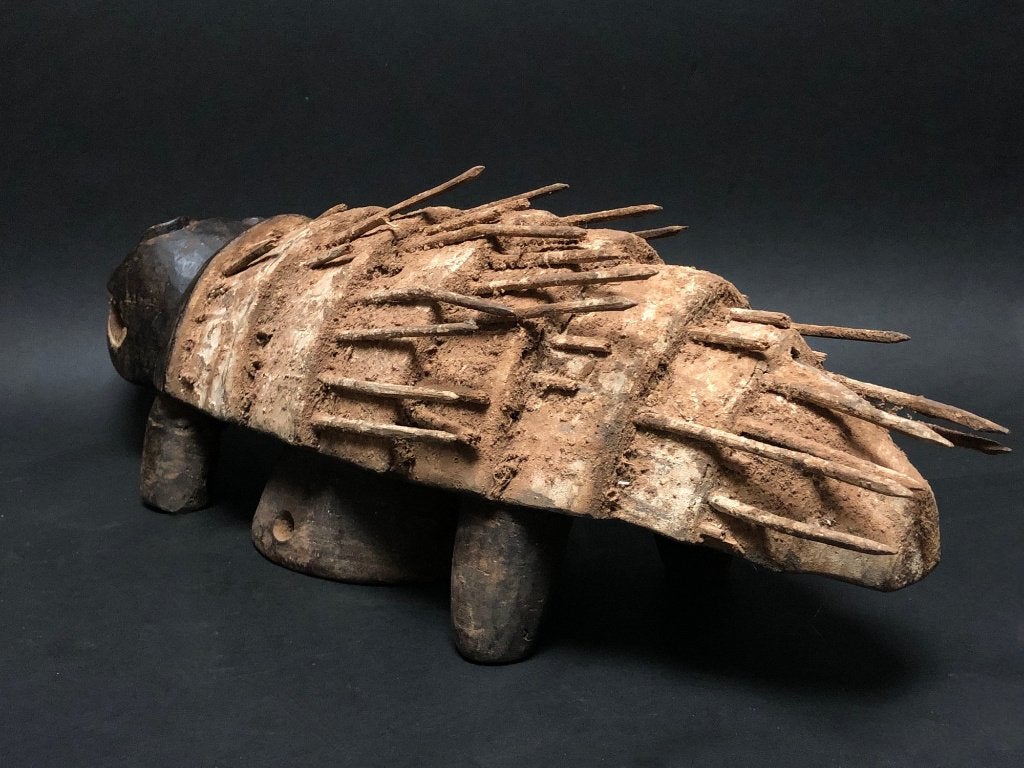 Superbe et rare chien Nkisi art africain (Congo), Sculpture, Afrique, Enlèvement ou Envoi, Brun