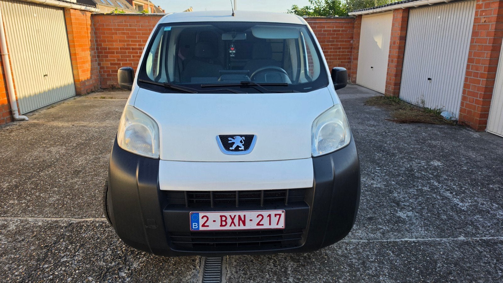 Peugeot Bipper 1400 cc Benzine * 2013 * 76000 km * Airco, Voorwielaandrijving, 4 cilinders, Wit, Bedrijf