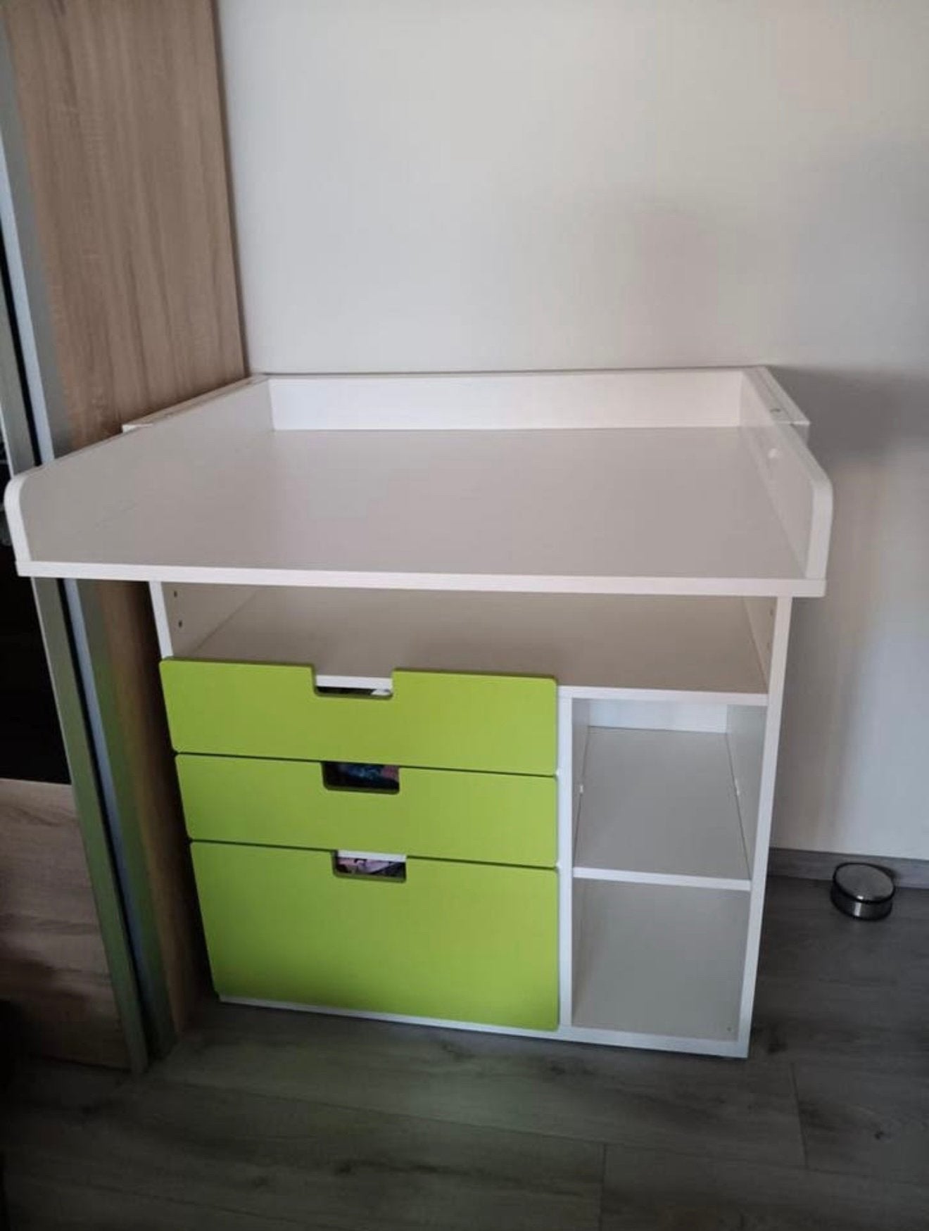 Commode met ververstafel te koop!, Kinderen en Baby's, Kinderkamer | Commodes en Kasten, Ophalen, Zo goed als nieuw, Commode