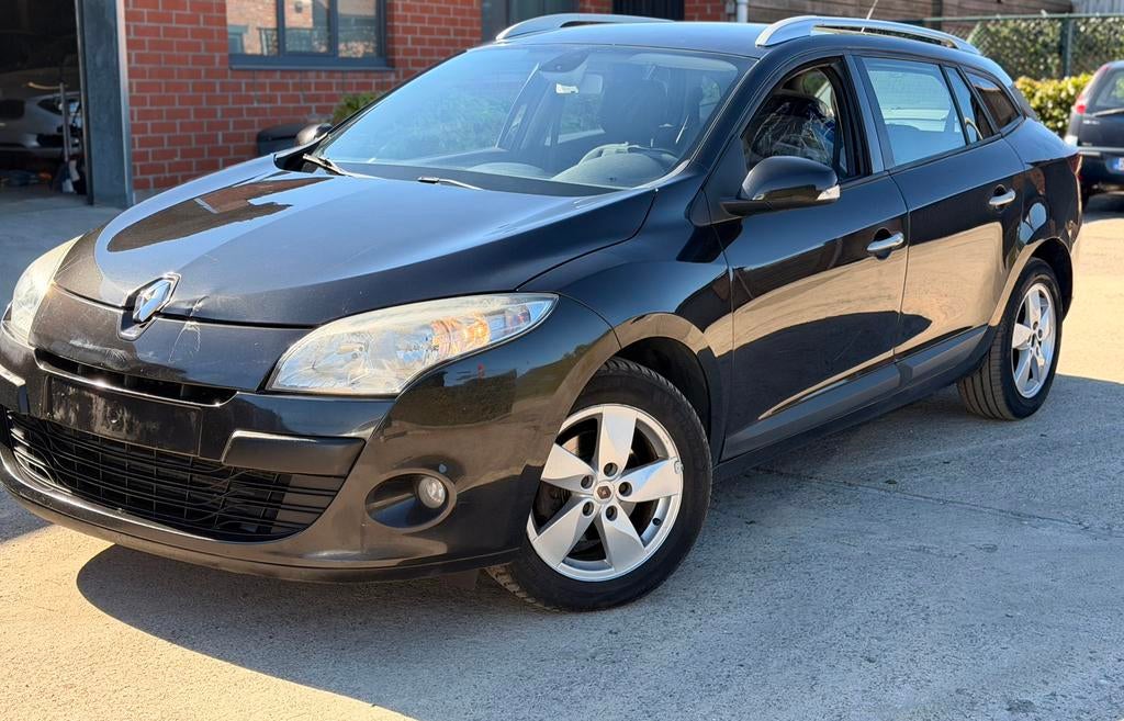 RENAULT MEGANE 1.5 Dci / GEKEURD, Auto's, Voorwielaandrijving, Euro 5, 1498 cc, Zwart