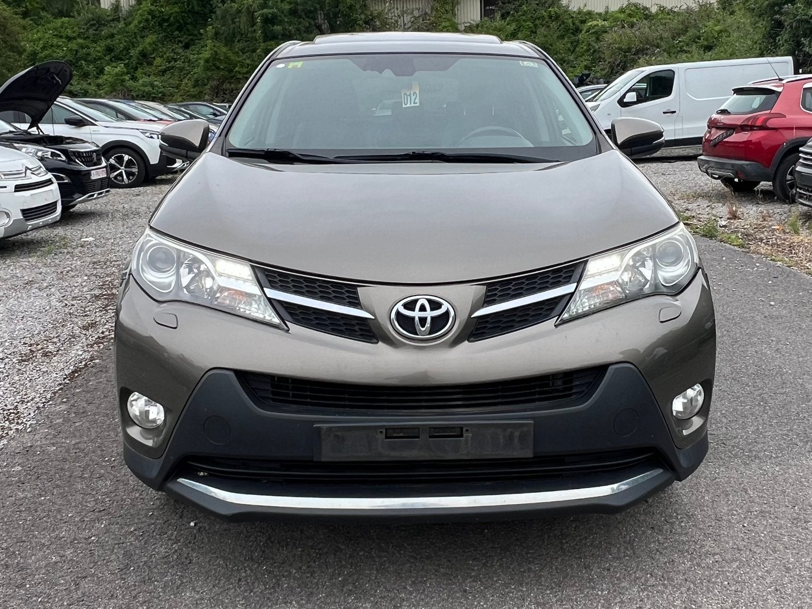 Toyota Rav-4 D4D 2.0cc 4*4 2014 année  91kw 0032478767323, Auto's, Toyota, Euro 5, 4 cilinders, Bruin, Bi-Xenon koplampen