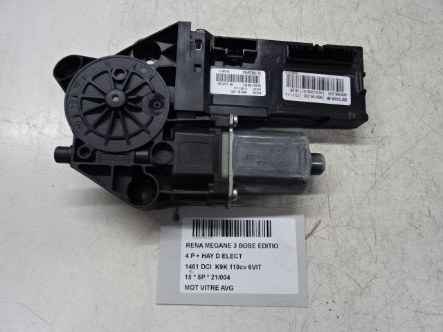 MOTEUR LEVE VITRE ELECTRIQUE AVANT GAUCHE (807310246R), Autos : Pièces & Accessoires, Utilisé, Avant, Renault