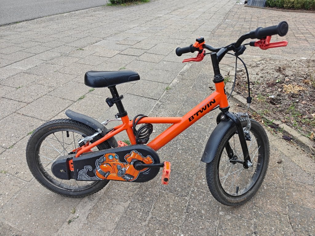 Kinderfiets BTWIN Robot 500 oranje 16 inch, Fietsen en Brommers, Fietsen | Kinderfietsjes, Ophalen, B-Twin, Schijfrem, 16 tot 20 inch